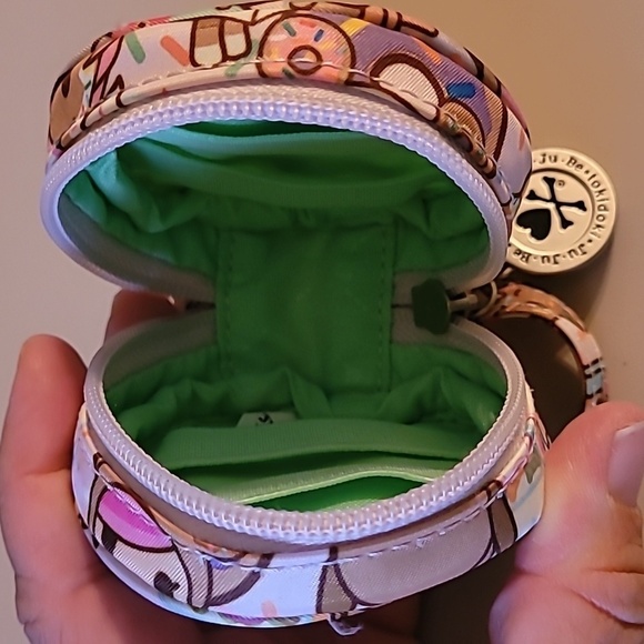 Ju-Ju-Be Tokidoki x Paci Pod - Donutella's Sweet Shop - Picture 4 of 6